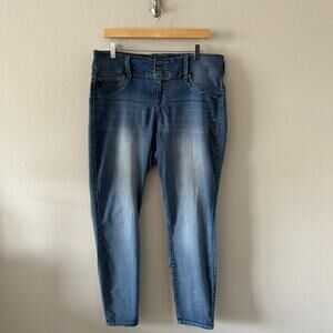 Torrid Denim Jeans Stretch Skinny Triple Buttons Plus Size 18